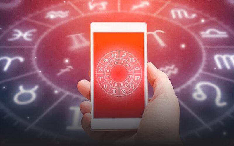 Why Have Astrologer Apps Been On The Rise In India Lately?